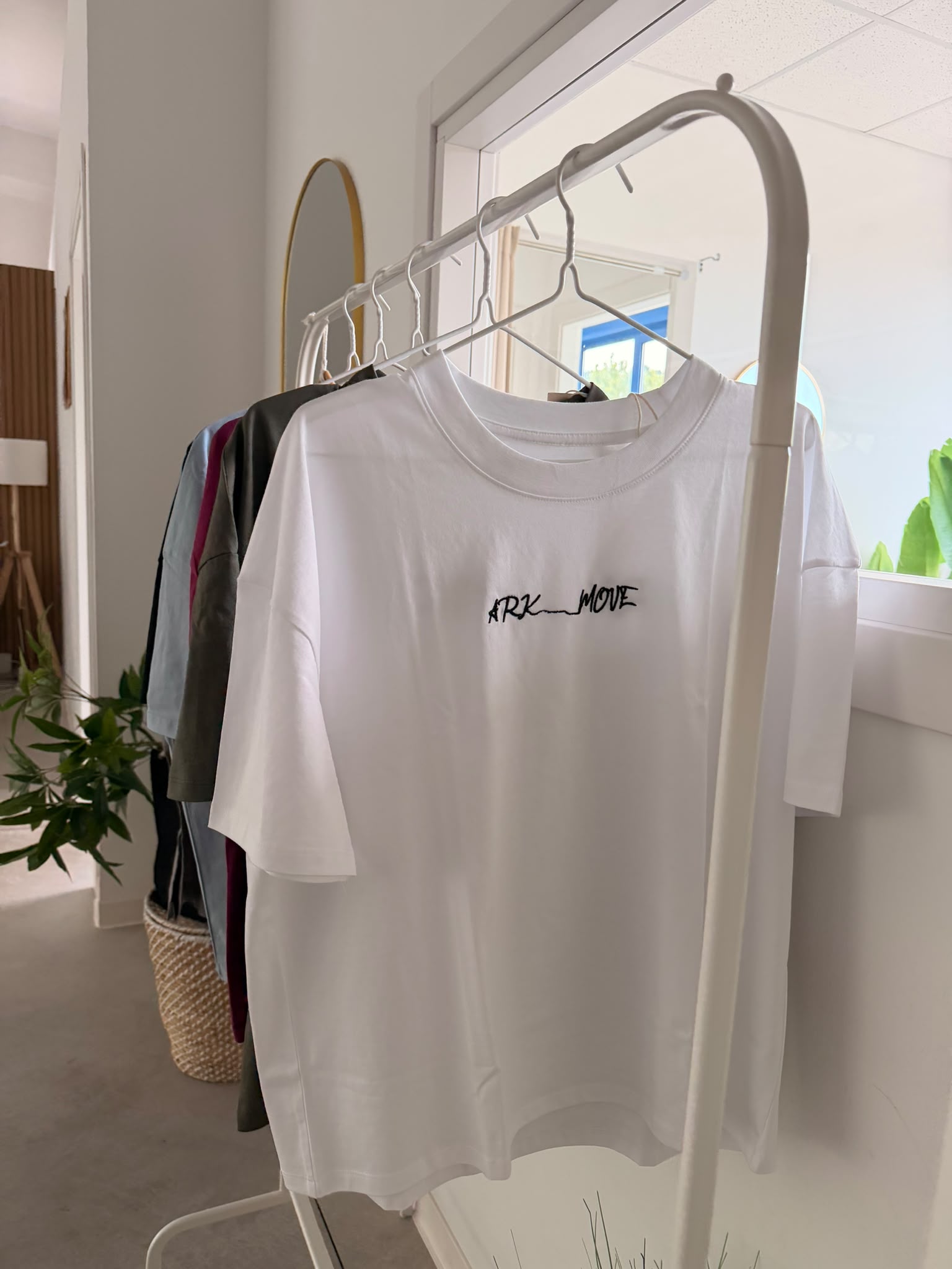 ARK MOVE Line t-shirt